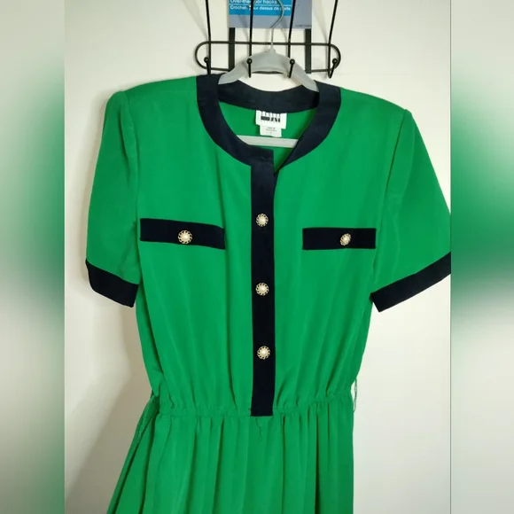 Leslie Fay (Size 8) Vintage Green & Navy Trim Pearl Button SS Fit & Flare Dress - Picture 3 of 9